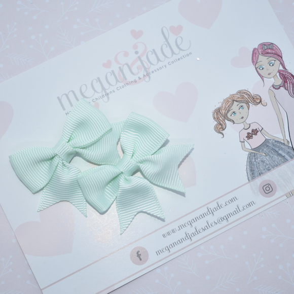 Pair of Mint Green Mini Bow Clips